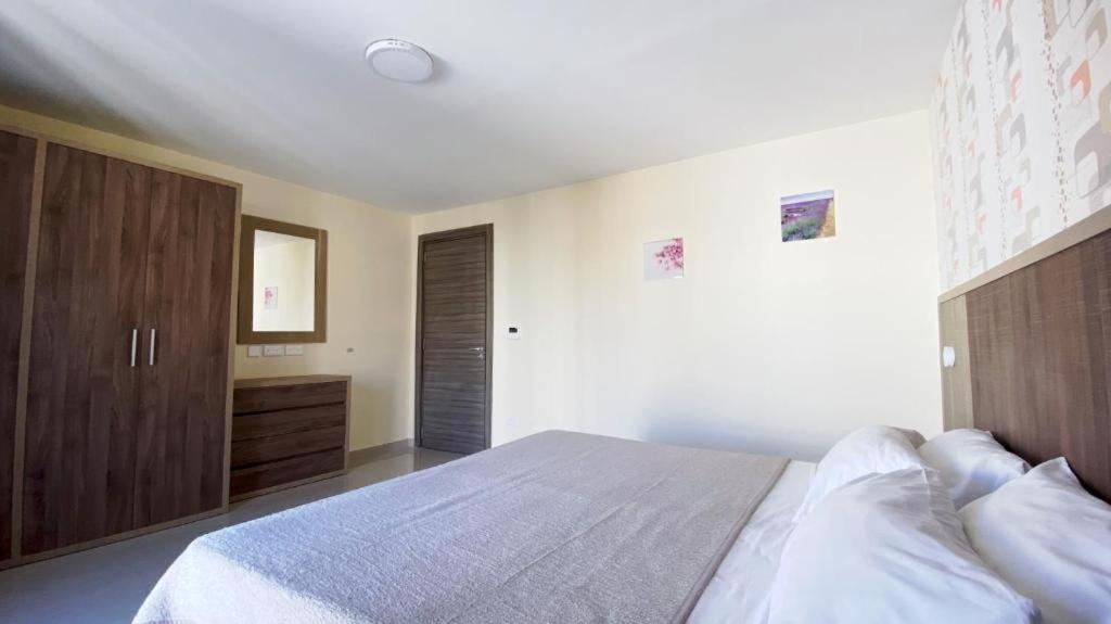 Point - 101Moroni Apartman Sliema Kültér fotó